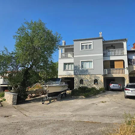 Natalie Sea View With 3 Bedrooms And Everything Is Air-conditioned
