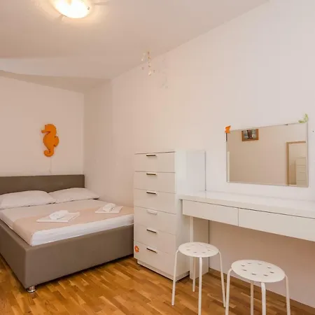 Natalie Sea View With 3 Bedrooms And Everything Is Air-conditioned