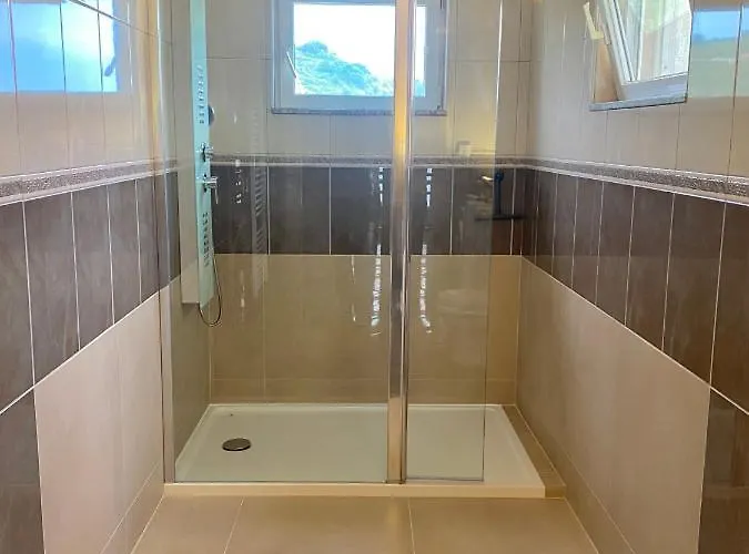 Natalie Sea View With 3 Bedrooms And Everything Is Air-conditioned Apartman